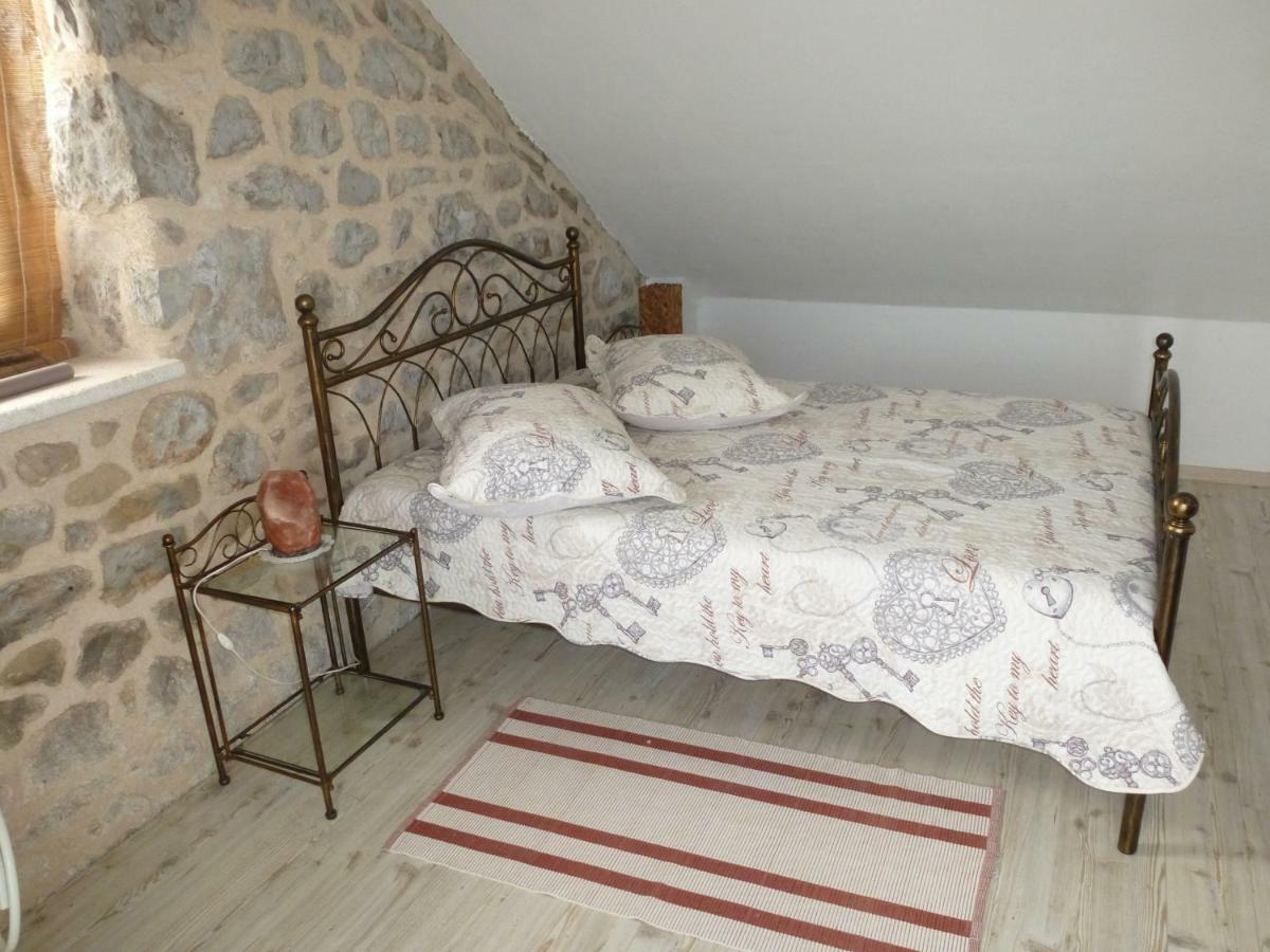 Kuca Za Odmor Viola Villa Zivogosce Bagian luar foto